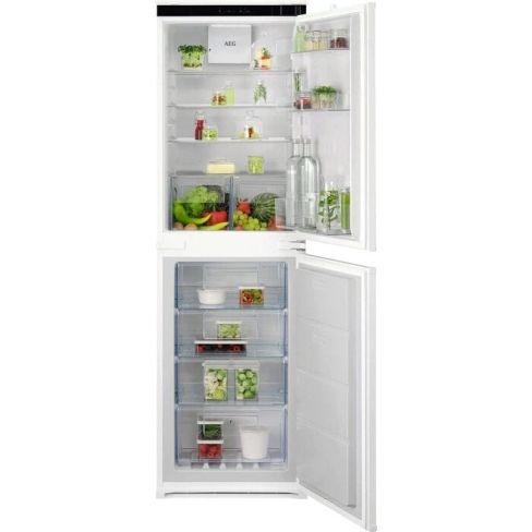 AEG NSC7T185ES Built In Frost free Fridge Freezer with Sliding Hinge System